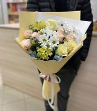 Букет цветов из:  Альстромерии, Розы и Хризантемы в Большая Черниговка