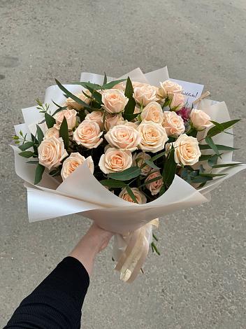 Букет Кремовые розы Латте в Большая Черниговка