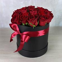 Композиция исключительность в Большая Черниговка Цветочная композиция из Розы в шляпной коробке в Большая Черниговка